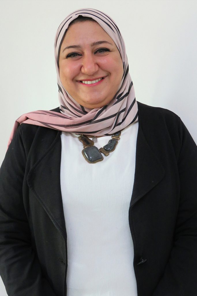 ياسمين خالد المدير الفني